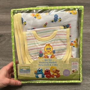 Sesame Beginnings baby 4pc set. Baby Big Bird